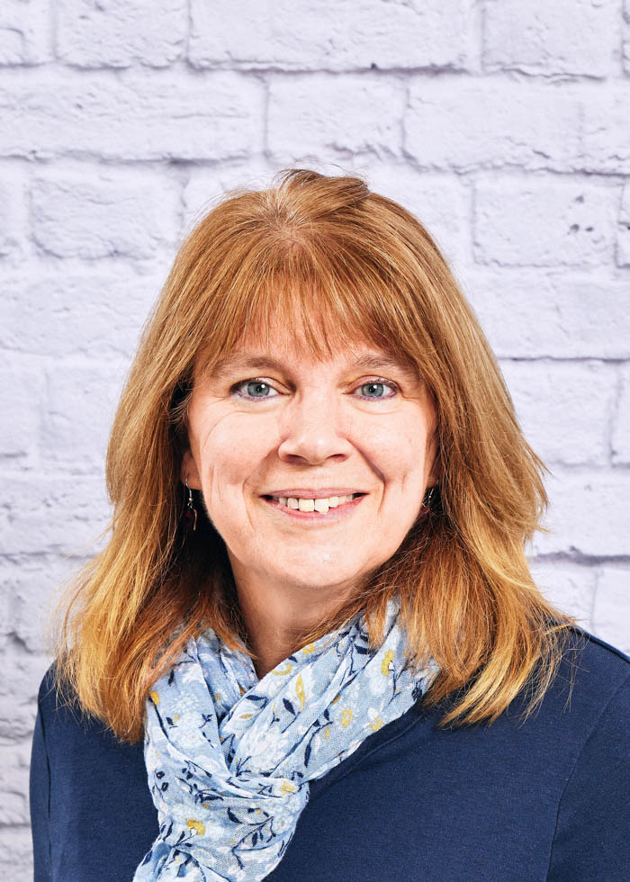 Karen Oliver's Instagram, Twitter & Facebook on IDCrawl